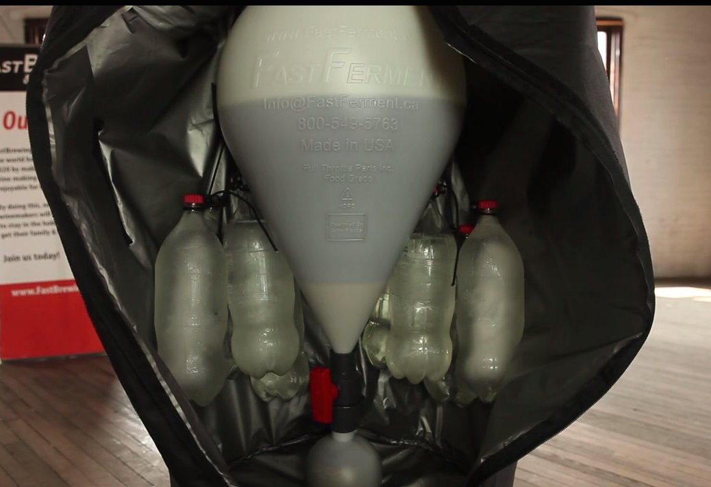 FASTFERMENT Conical Fermenter Fermentation Jacket fits up to 8 Gallons. Fermentation Cool Brewing Cooler Bag for Fermentation Temperature Control - Fermentation Accessories